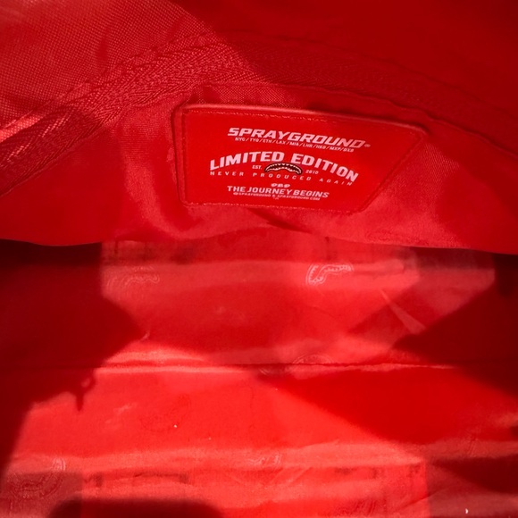 Sprayground purse - Picture 3 of 3